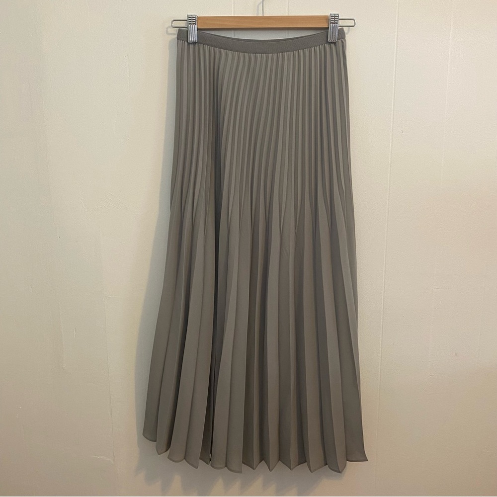 Uniqlo Chiffon Pleated Long / Midi Skirt Size XS